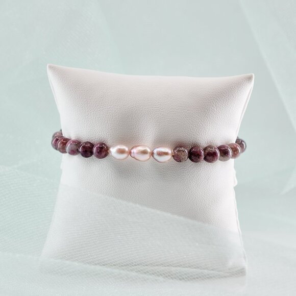 Pink Tourmaline & Edison Pearl Bracelet, Dainty Stackable Stretch Bracelet - Picture 4 of 11